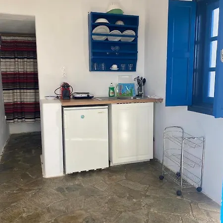 Iliopetra Apart Otel Chrisi Akti (Paros)