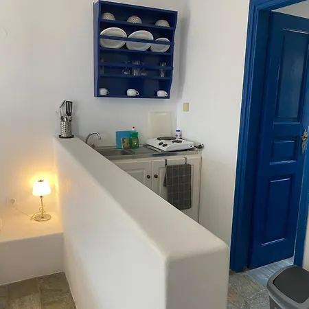 Iliopetra 3* Chrisi Akti (Paros)