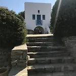 Apart Otel Iliopetra Chrisi Akti (Paros)