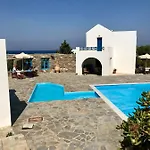 Iliopetra Chrisi Akti (Paros)