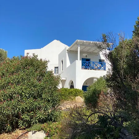 Aparthotel Iliopetra 3*