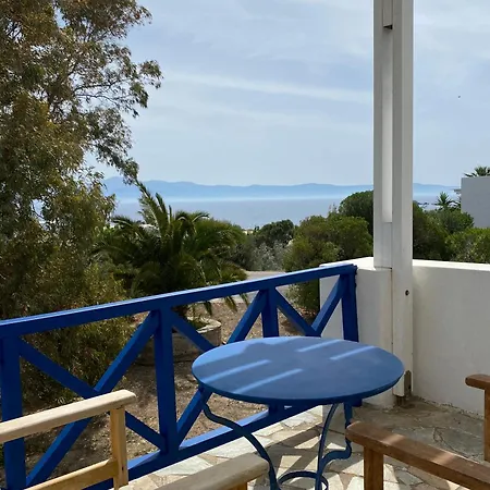 Iliopetra Aparthotel Chrisi Akti (Paros)