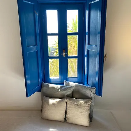 Iliopetra Aparthotel 3*