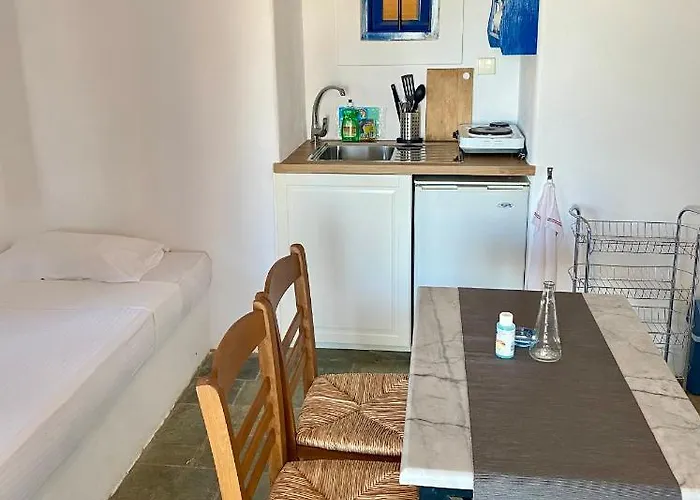 Iliopetra מלון דירות חריסי אקטי