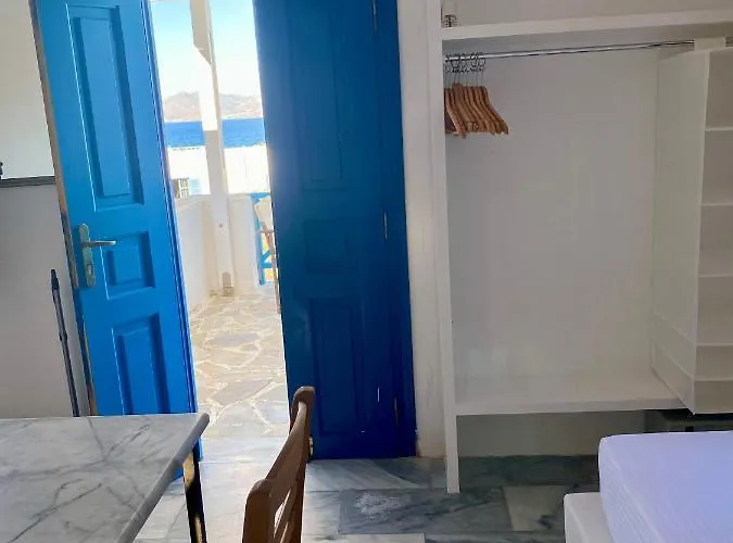 מלון דירות Iliopetra 3*