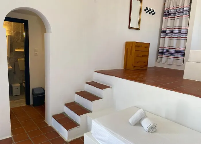 Iliopetra חריסי אקטי