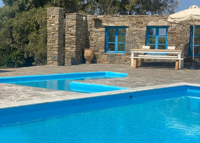 מלון דירות Iliopetra 3*