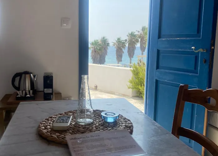 Iliopetra מלון דירות 3*