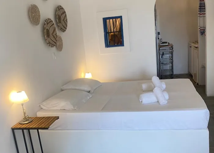 Iliopetra מלון דירות