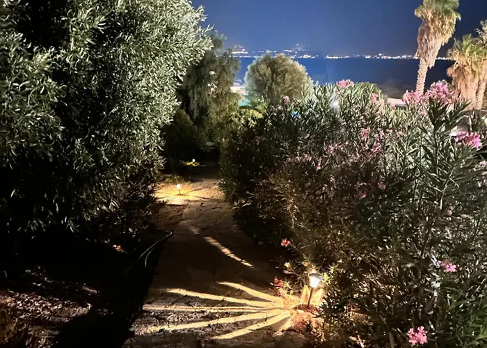 Iliopetra מלון דירות