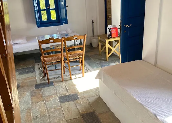 Iliopetra חריסי אקטי